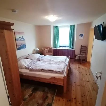 Gasthof Burg Molbach 3*