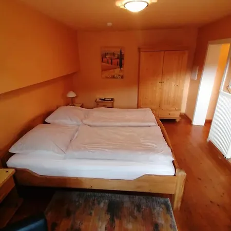 Pensionat Gaestehaus Burg Molbach Kreuzau