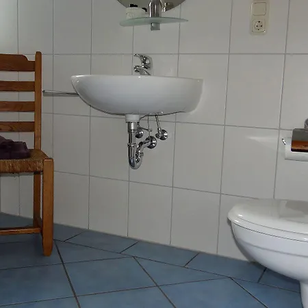 Gaestehaus Burg Molbach Гостевой дом Kreuzau