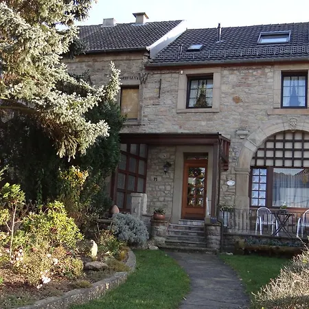 Gaestehaus Burg Molbach 3* Kreuzau