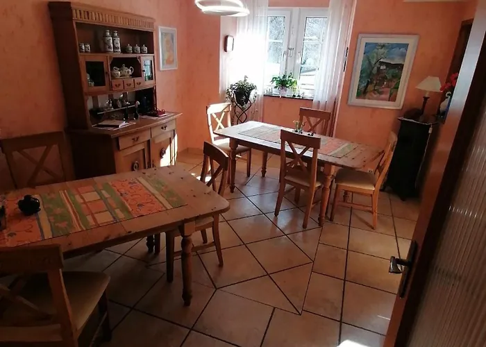 Gaestehaus Burg Molbach Affittacamere