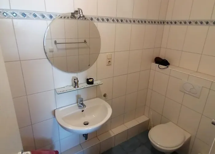 Gaestehaus Burg Molbach 게스트하우스 Kreuzau