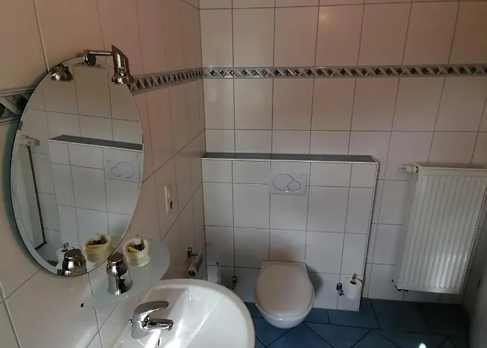 Gaestehaus Burg Molbach Affittacamere Kreuzau