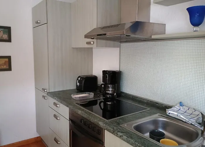 Gaestehaus Burg Molbach 게스트하우스 3*