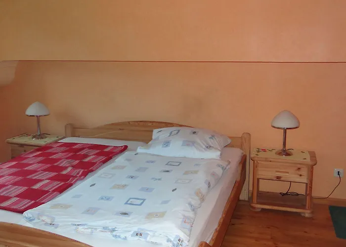 Gaestehaus Burg Molbach 게스트하우스 Kreuzau